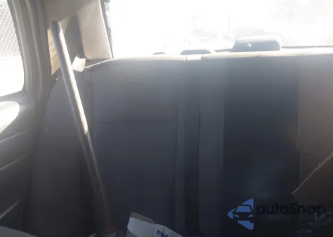 2010 Ford Crown Victoria Police/Police Interceptor z USA, uszkodzony, nr VIN 2FABP7BV3AX128439